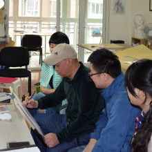 武侯區(qū)華藝教育信息咨詢服務(wù)部 專業(yè)服裝設(shè)計(jì)培訓(xùn)與定制解決方案